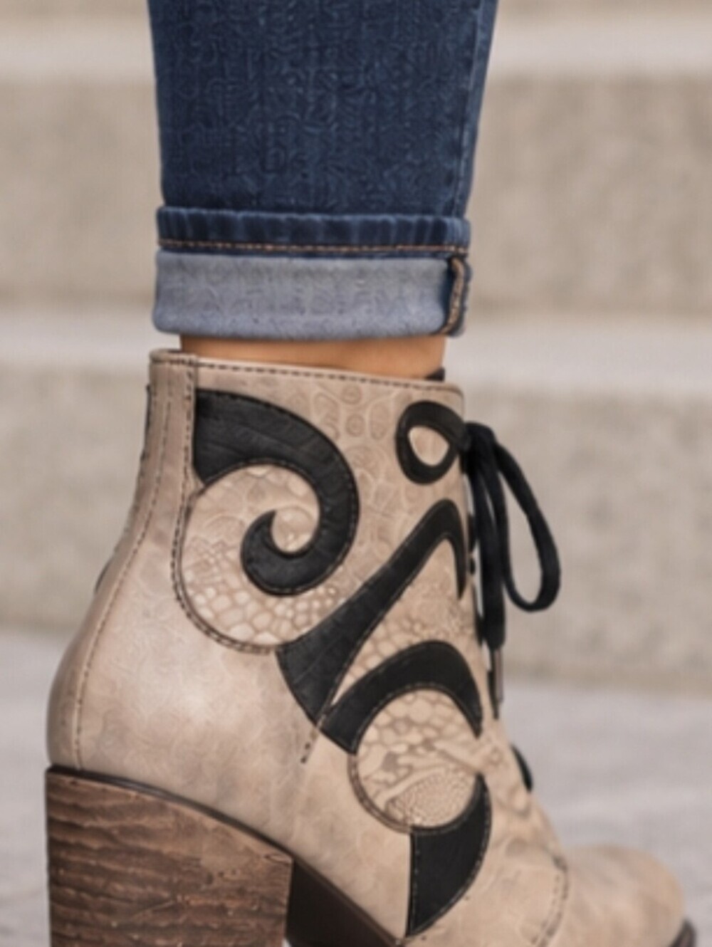 L’Artiste by Spring Step Lace-Up Ankle Boots Taupe Black EU 36 US 5.5-6 - Picture 3 of 16